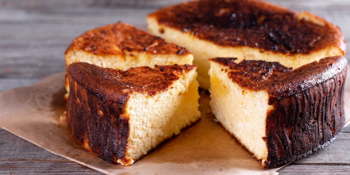 Pourquoi mon gâteau s’affaisse au milieu ?