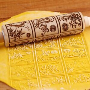 Rouleau à pâtisserie gravé motifs floraux et carrés