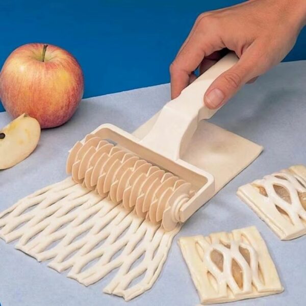Rouleau découpe pâte feuilletée pour croisillons