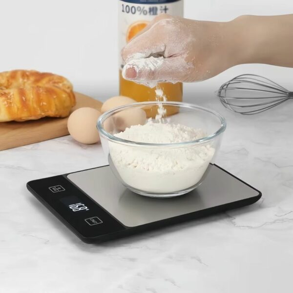 Balance de cuisine numérique à écran noir – finition inox – Image 2