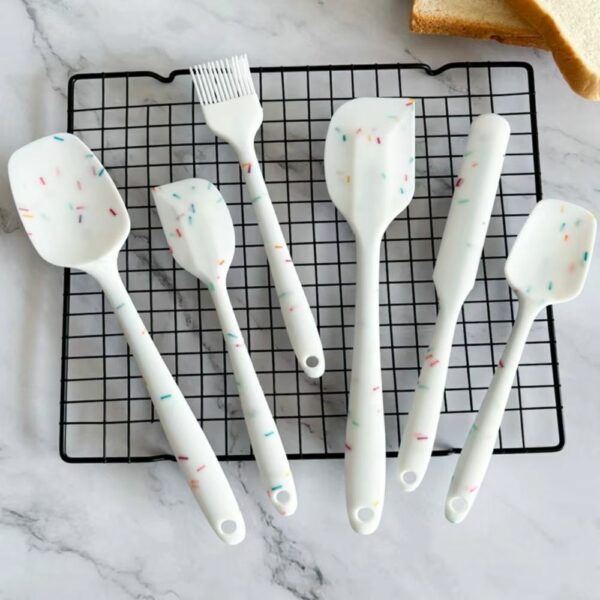 Lot d'ustensiles pâtisserie en silicone effet confettis